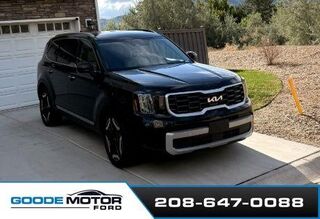 2023 Kia Telluride S — photo 1 of 2