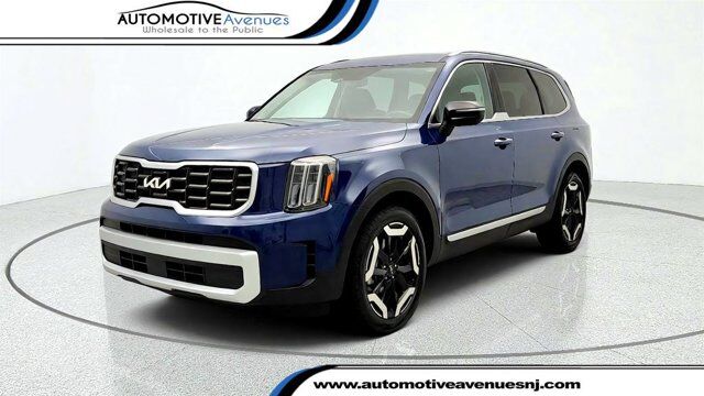 2025 Kia Telluride S — photo 1 of 14