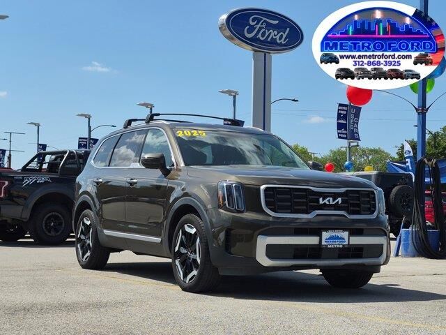 2025 Kia Telluride S — photo 1 of 26
