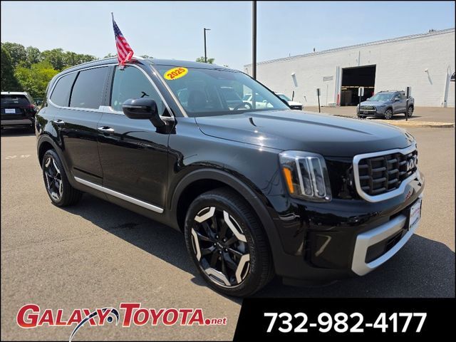 2025 Kia Telluride S — photo 1 of 13
