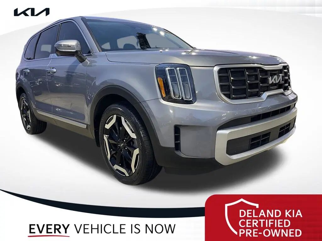 2024 Kia Telluride S — photo 1 of 13