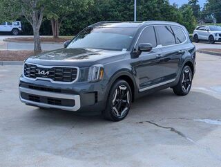 2024 Kia Telluride S — photo 1 of 13