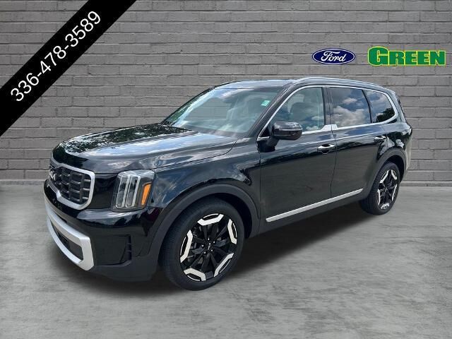 2025 Kia Telluride S — photo 1 of 26