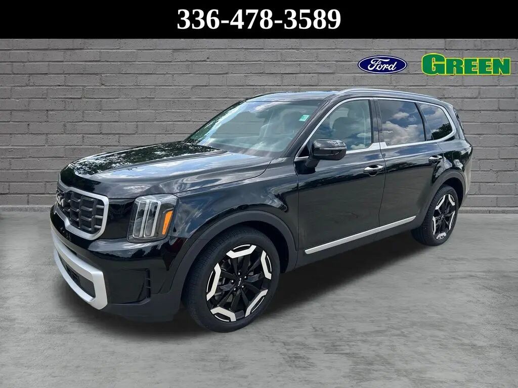 2025 Kia Telluride S — photo 1 of 12