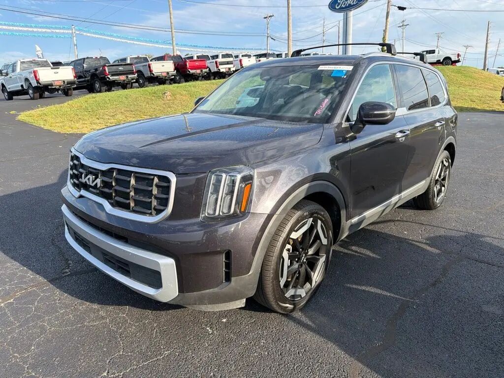 2025 Kia Telluride S — photo 1 of 50