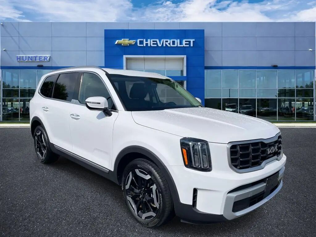 2025 Kia Telluride S — photo 1 of 14