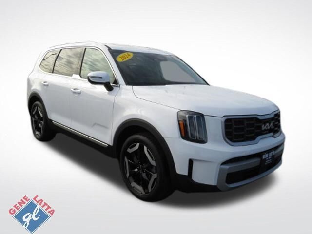 2024 Kia Telluride S — photo 1 of 13