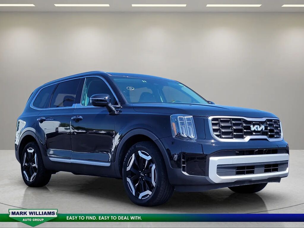 2025 Kia Telluride S — photo 1 of 10