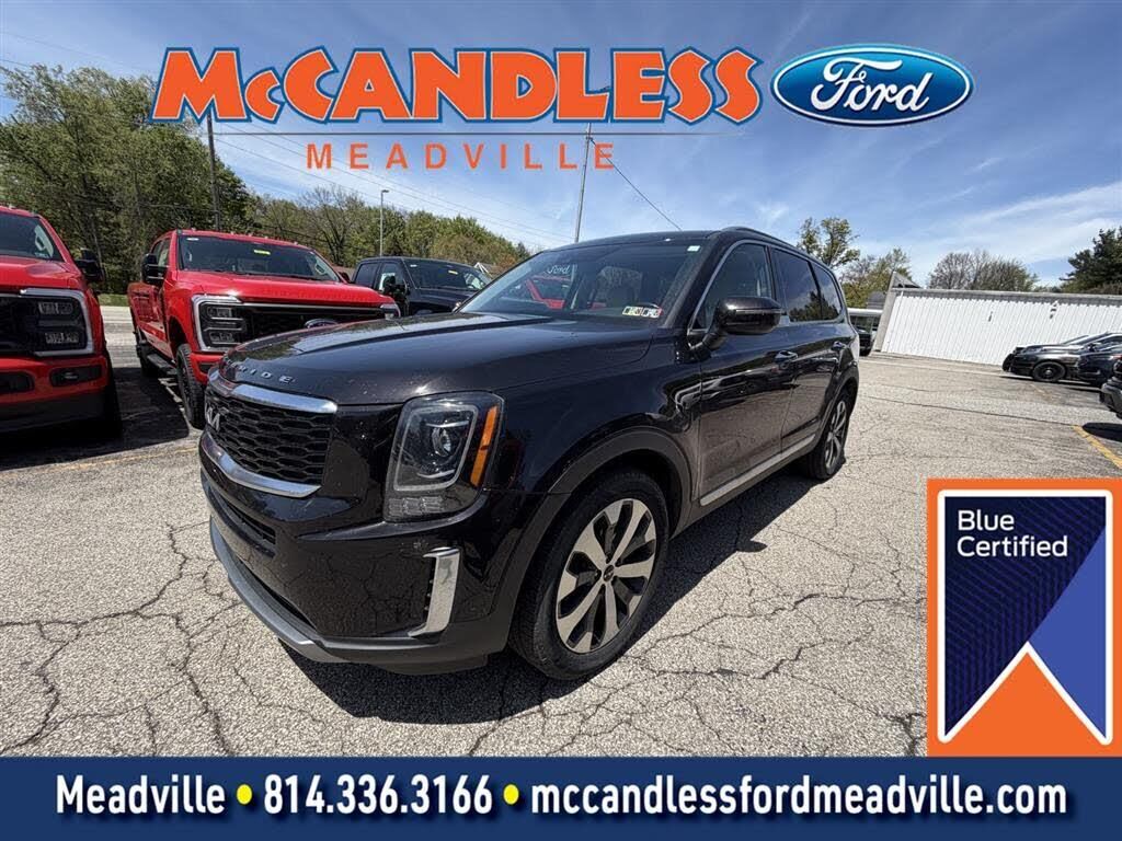 2022 Kia Telluride S — photo 1 of 14