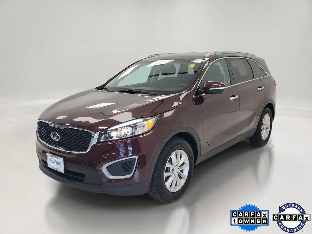 2016 Kia Sorento LX — photo 1 of 12