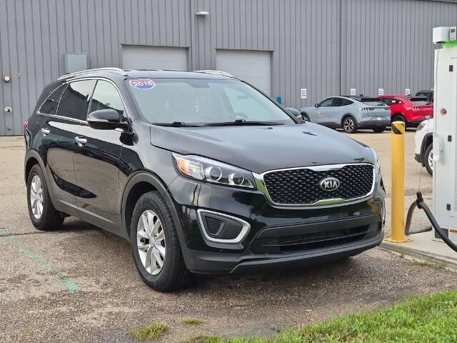 2016 Kia Sorento L