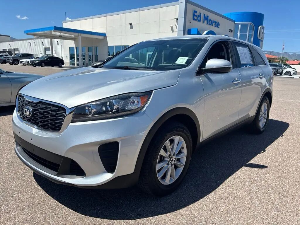 2020 Kia Sorento L — photo 1 of 27