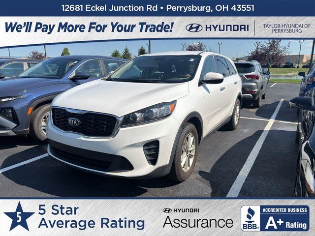2020 Kia Sorento LX — photo 1 of 1