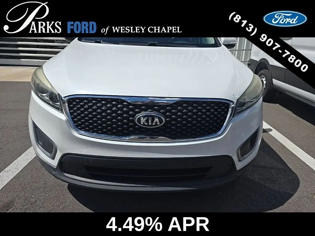 2017 Kia Sorento L — photo 1 of 5