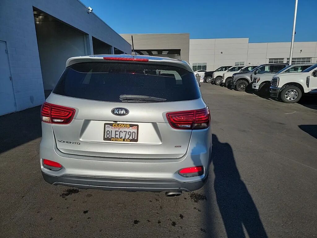 2019 Kia Sorento L — photo 1 of 6