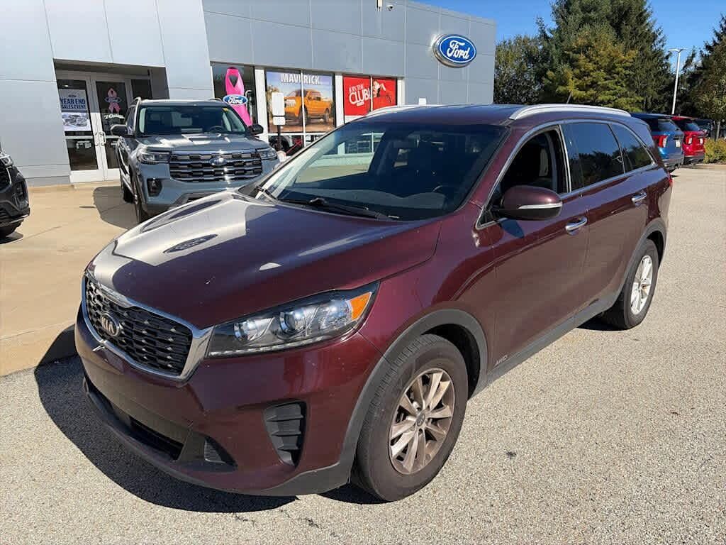 2020 Kia Sorento LX — photo 1 of 1