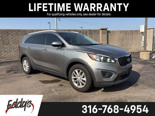 2017 Kia Sorento LX — photo 1 of 13