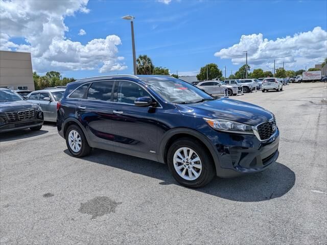 2019 Kia Sorento LX — photo 1 of 13