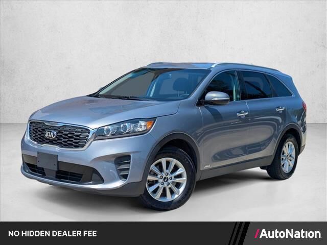 2020 Kia Sorento LX — photo 1 of 13