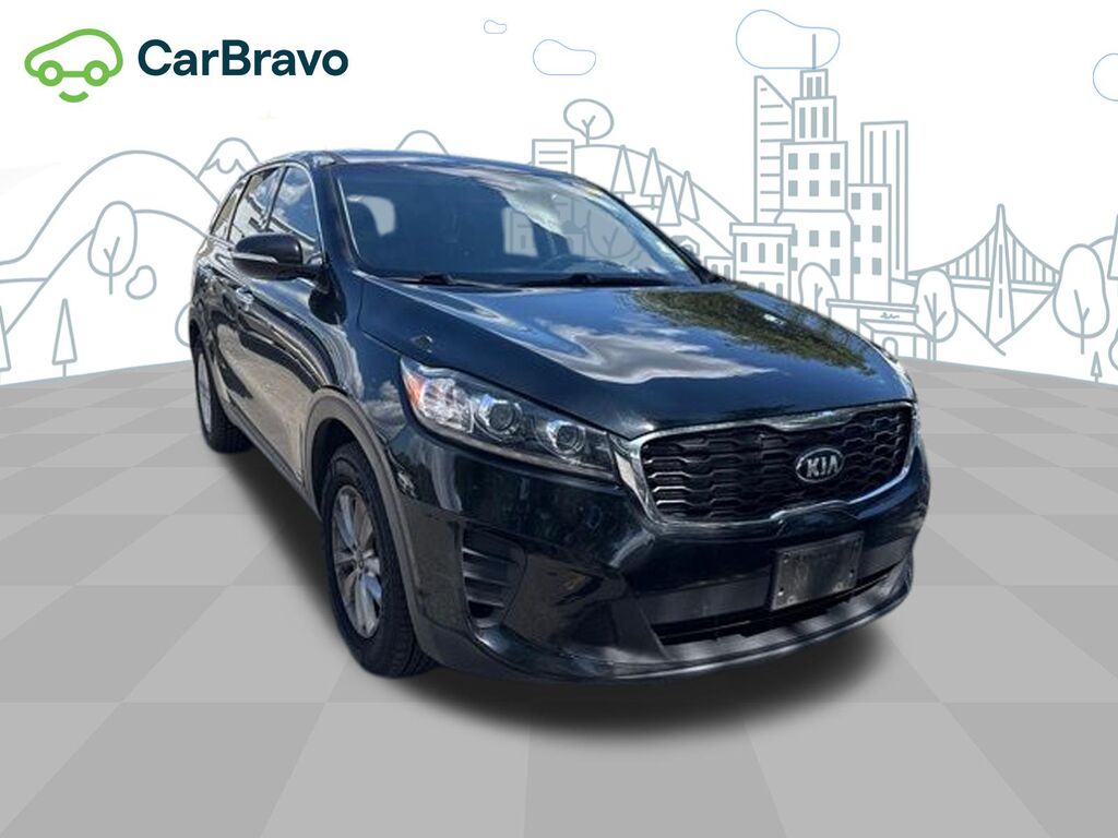2020 Kia Sorento 2.4L LX — photo 1 of 6