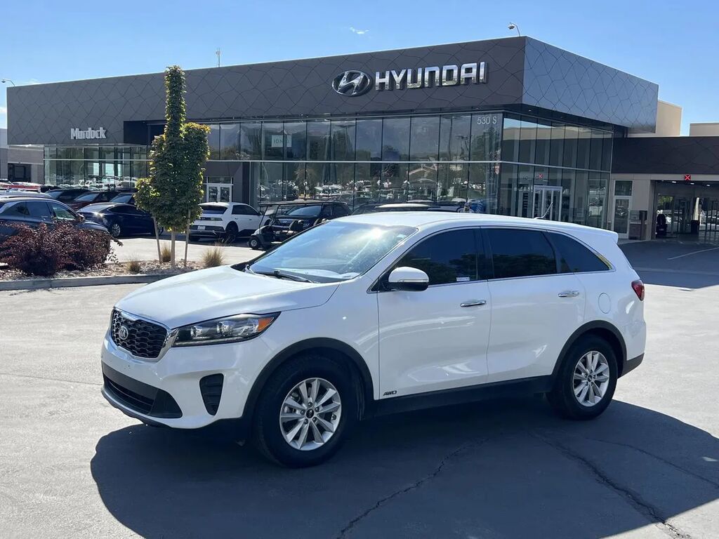 2019 Kia Sorento S V6 — photo 1 of 13