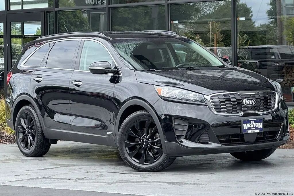 2020 Kia Sorento S V6 — photo 1 of 13