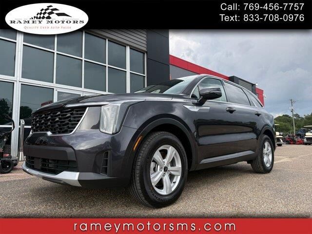 2026 Kia Sorento LX — photo 1 of 52