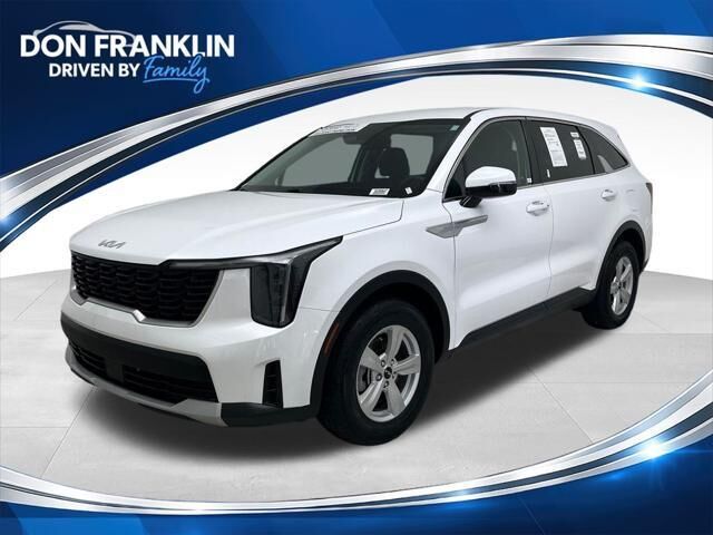 2025 Kia Sorento LX