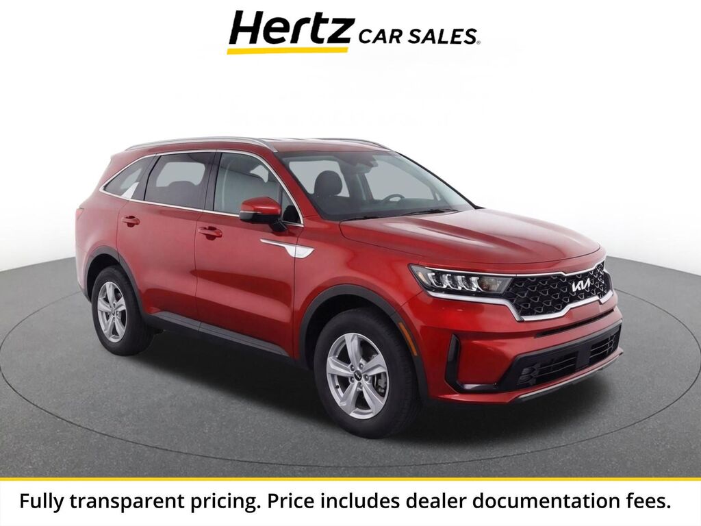 2023 Kia Sorento LX — photo 1 of 12