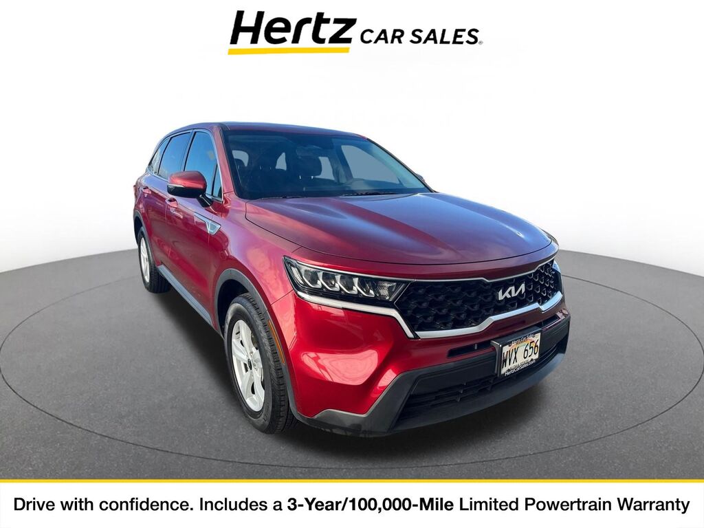 2023 Kia Sorento LX — photo 1 of 11