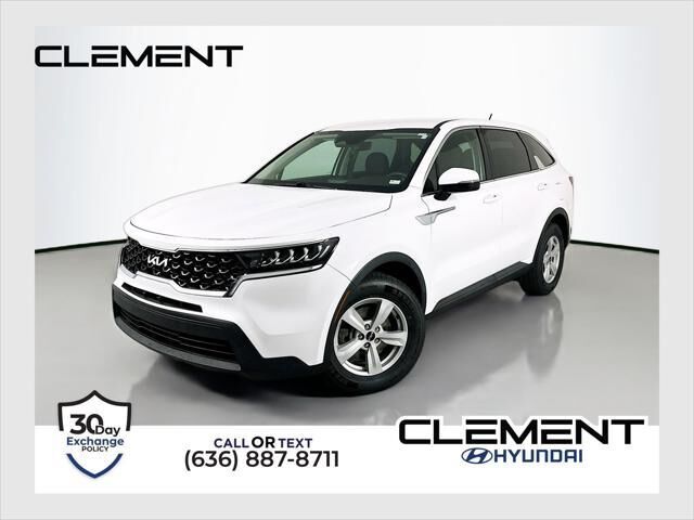 2023 Kia Sorento LX — photo 1 of 26