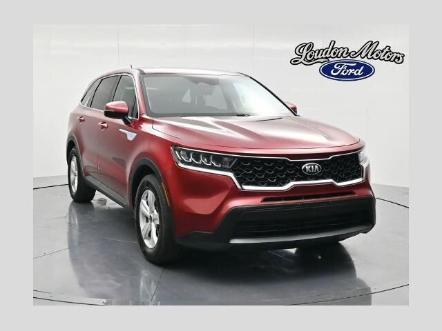 2021 Kia Sorento LX — photo 1 of 26