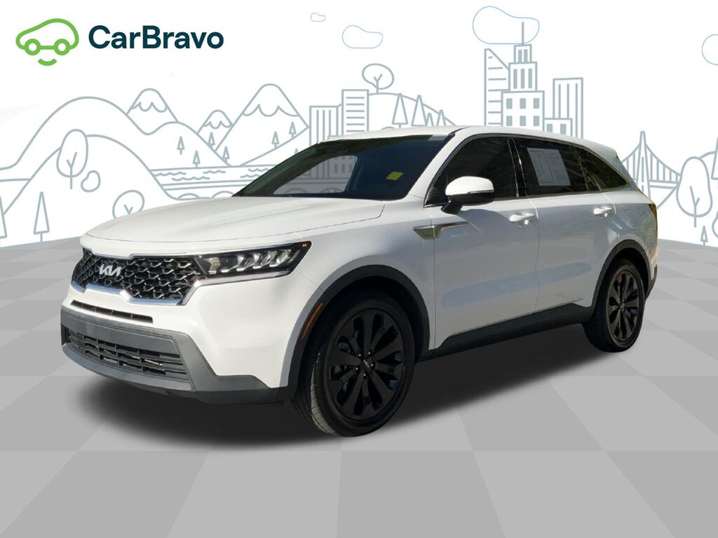 2022 Kia Sorento LX — photo 1 of 7
