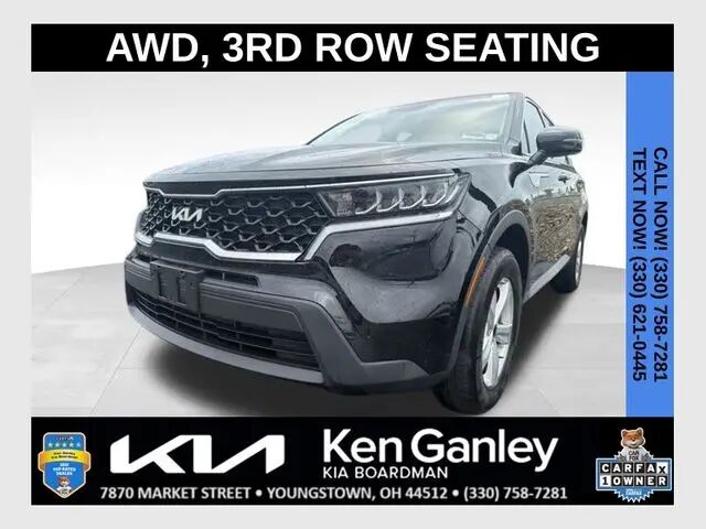 2023 Kia Sorento LX — photo 1 of 14