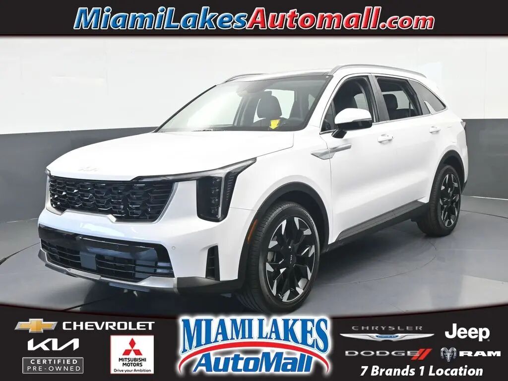 2025 Kia Sorento EX — photo 1 of 8