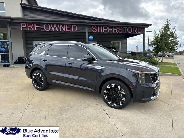 2025 Kia Sorento EX — photo 1 of 25
