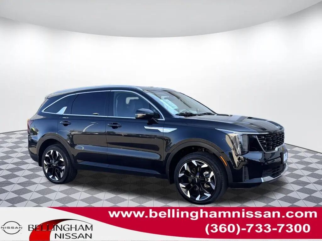 2025 Kia Sorento EX — photo 1 of 13
