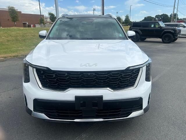 2024 Kia Sorento SX — photo 1 of 12