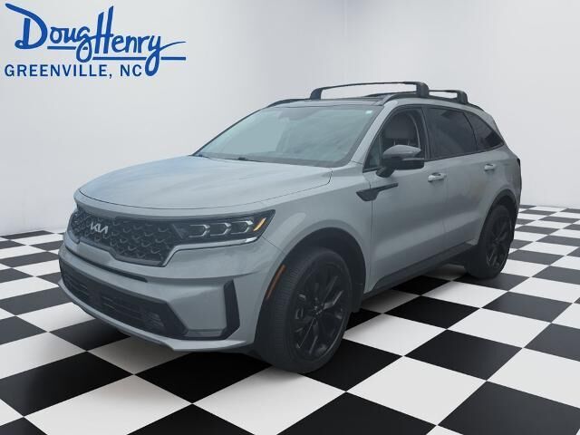 2022 Kia Sorento SX — photo 1 of 26