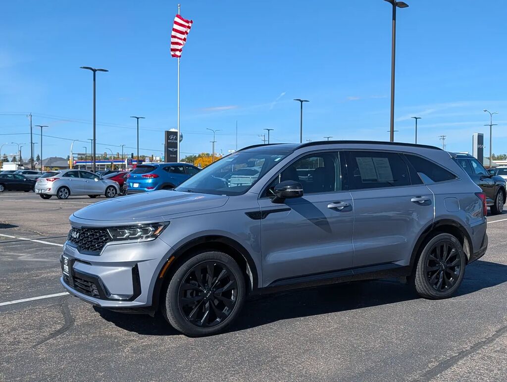 2022 Kia Sorento SX — photo 1 of 13