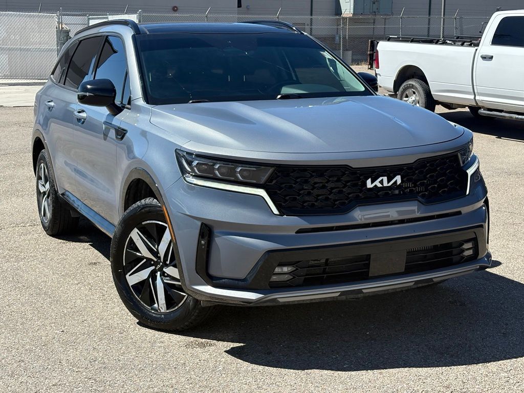 2023 Kia Sorento SX — photo 1 of 13