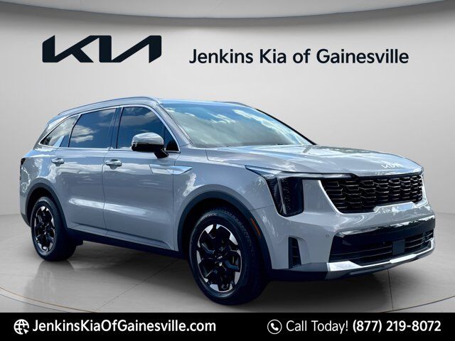 2024 Kia Sorento S — photo 1 of 13