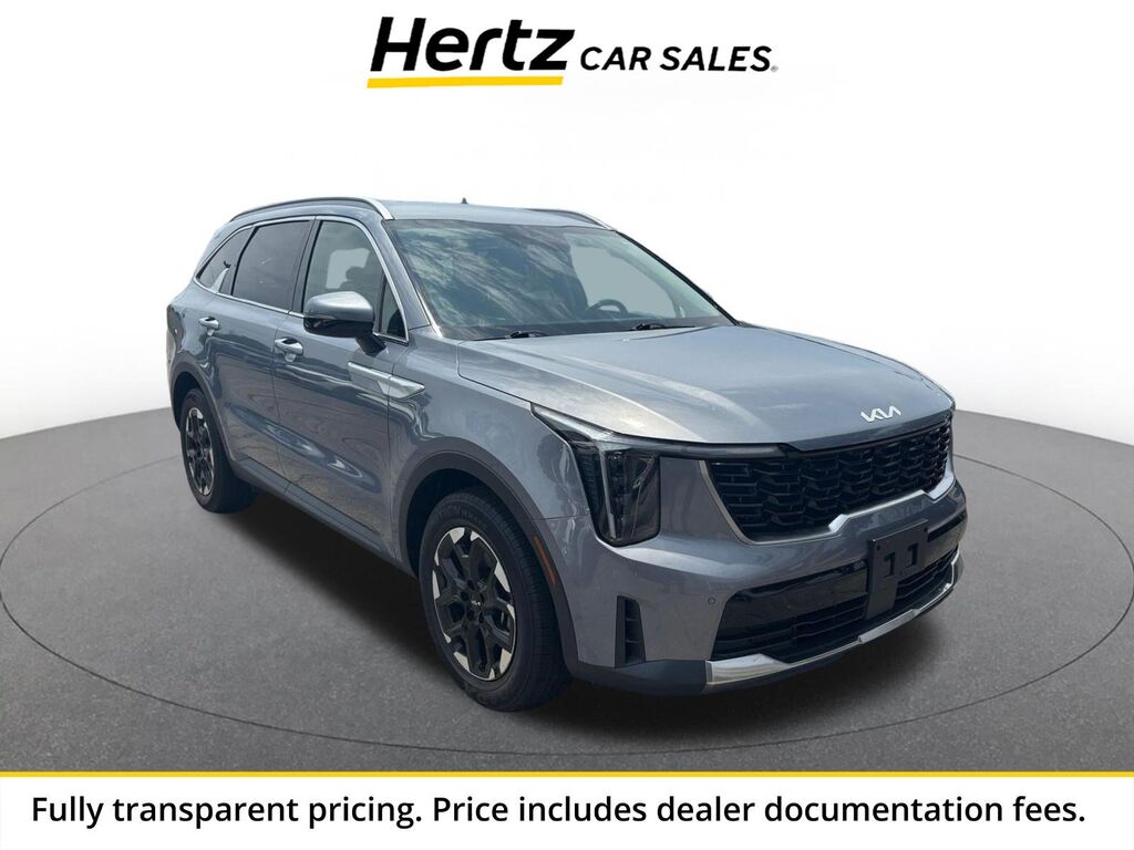 2024 Kia Sorento S — photo 1 of 13
