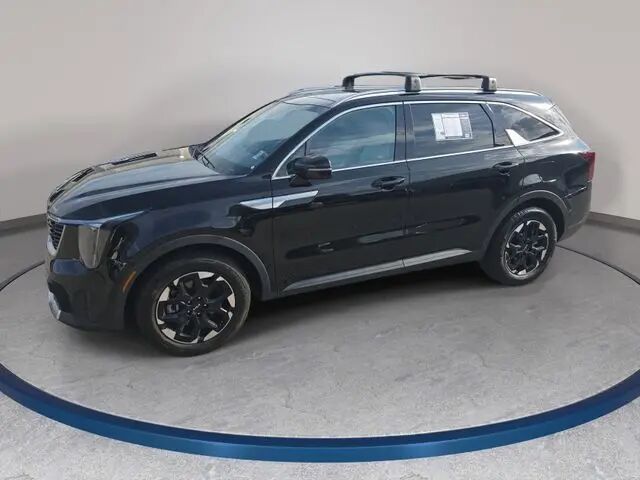 2025 Kia Sorento S — photo 1 of 39
