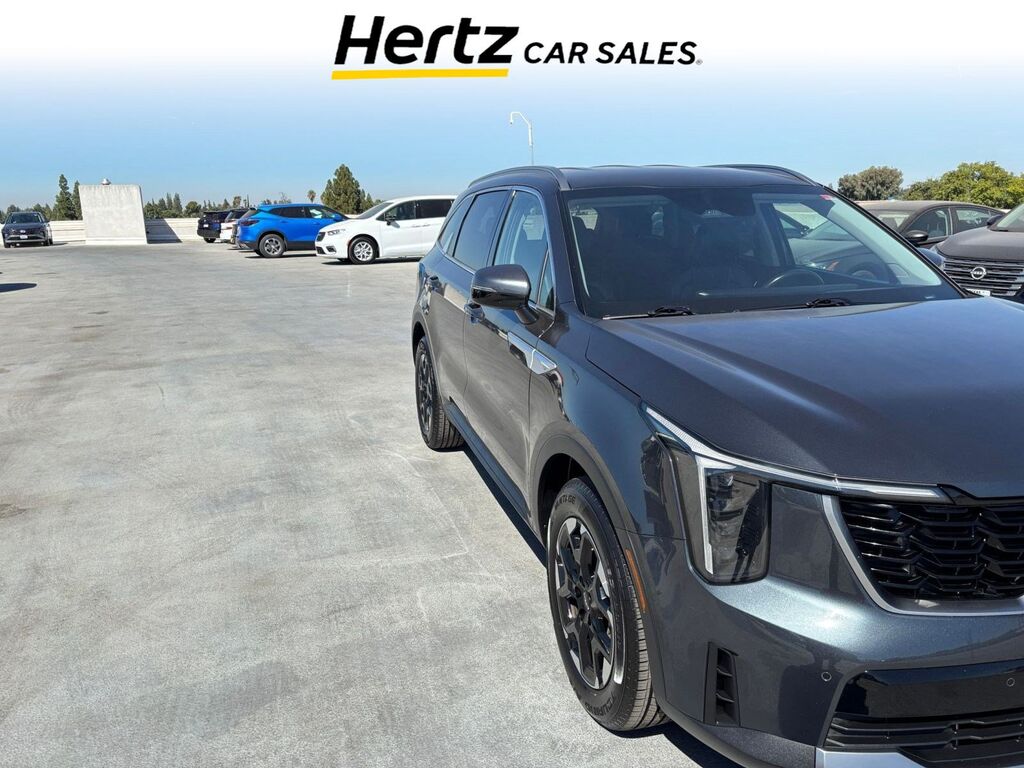 2024 Kia Sorento S — photo 1 of 1