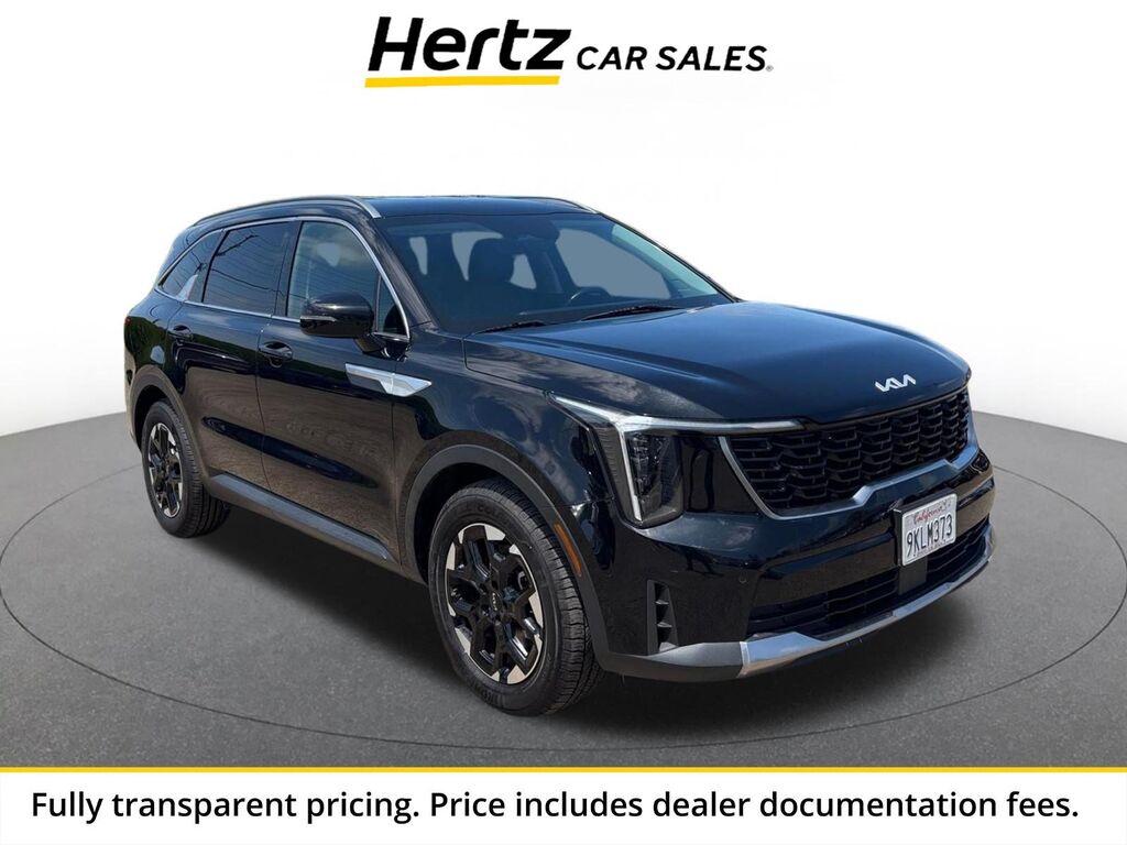 2024 Kia Sorento S — photo 1 of 13