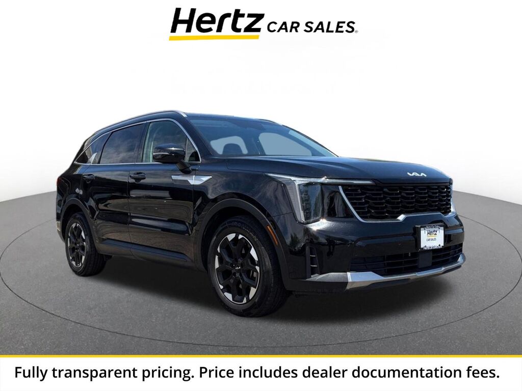 2024 Kia Sorento S — photo 1 of 13