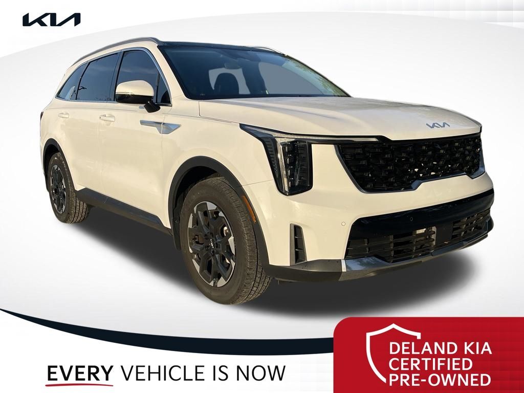 2025 Kia Sorento S — photo 1 of 13