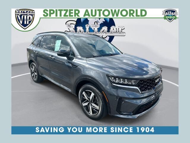 2023 Kia Sorento S — photo 1 of 25