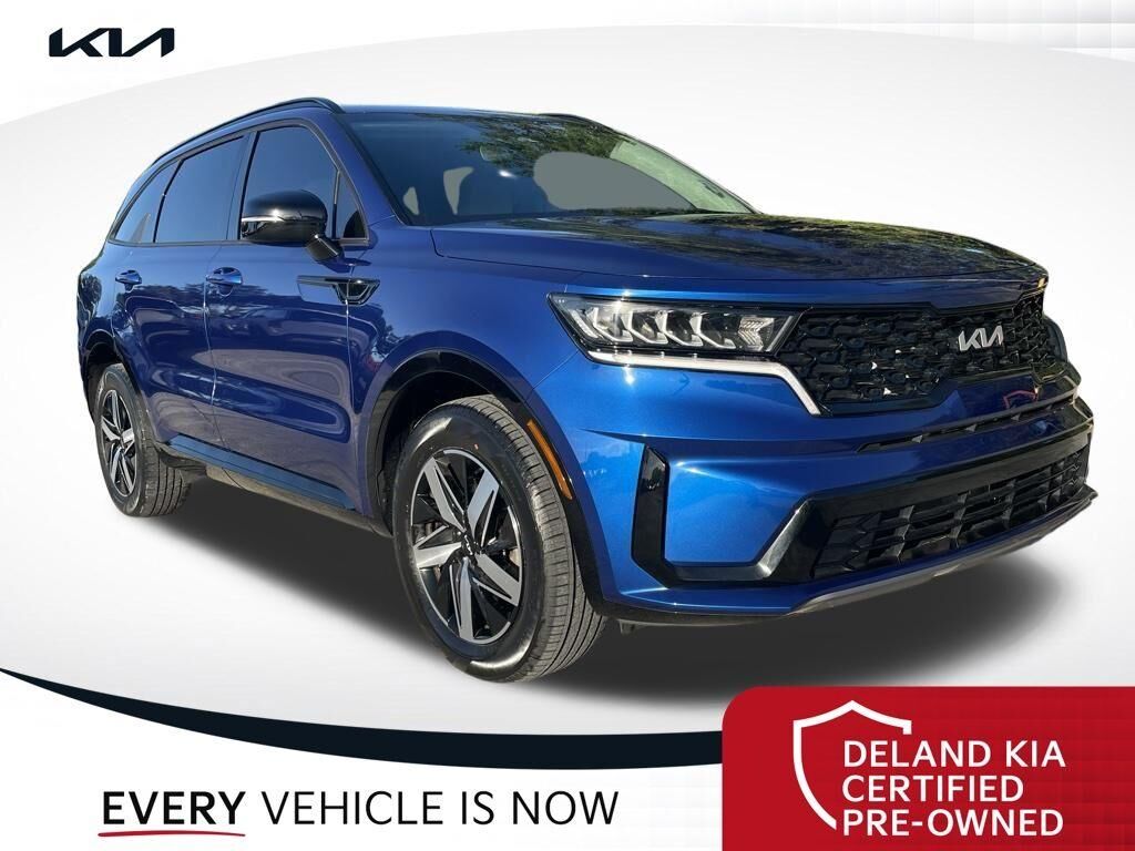 2023 Kia Sorento S — photo 1 of 13
